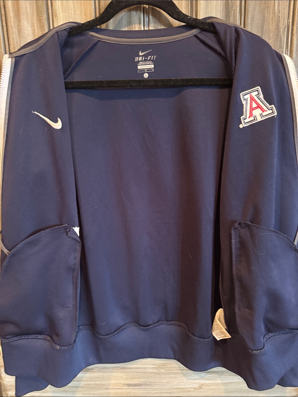 Nike Navy Full-Zip Women’s Univeristy of Arizona jacket - Picture 5 of 5